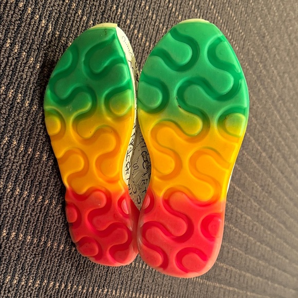 Stella McCartney White and Pink Logo Sneakers - Picture 3 of 5